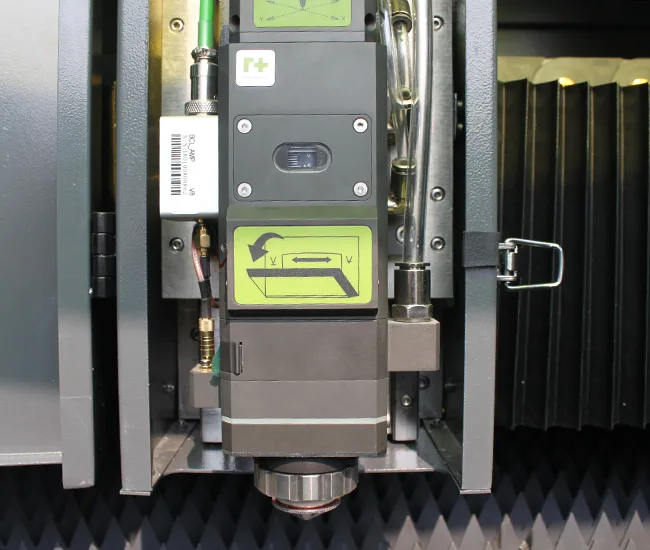 1390 Fiber laser cutting machine